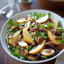 Winter Salad with Pears and Pecans