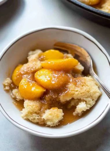 southern peach cobbler image 1